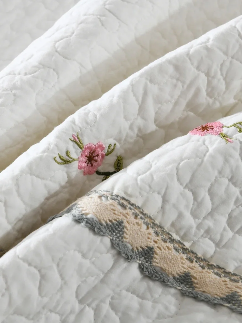 3 PIECE 100% COTTON QUILT SET, OVERSIZED LIGHTWEIGHT EMBROIDERED BEDSPREAD